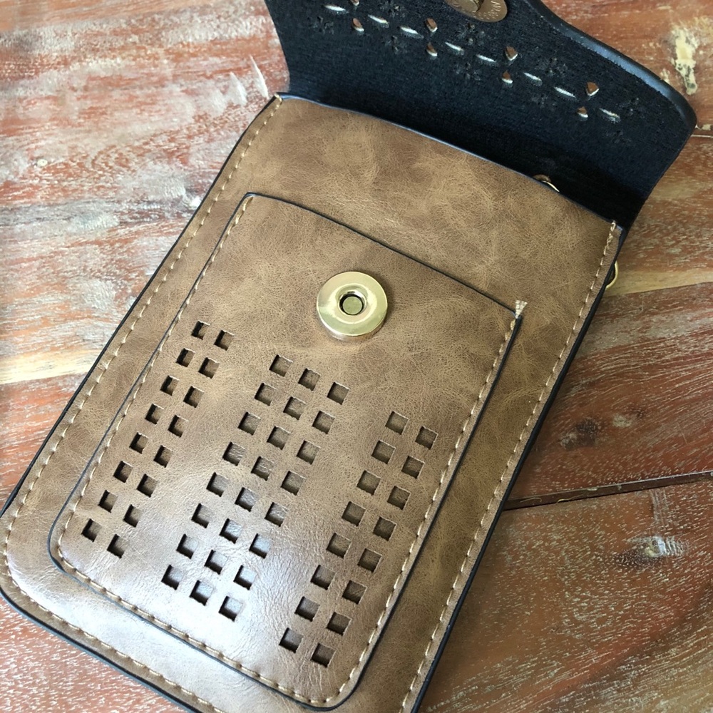 Leather cellphone crossbody bag